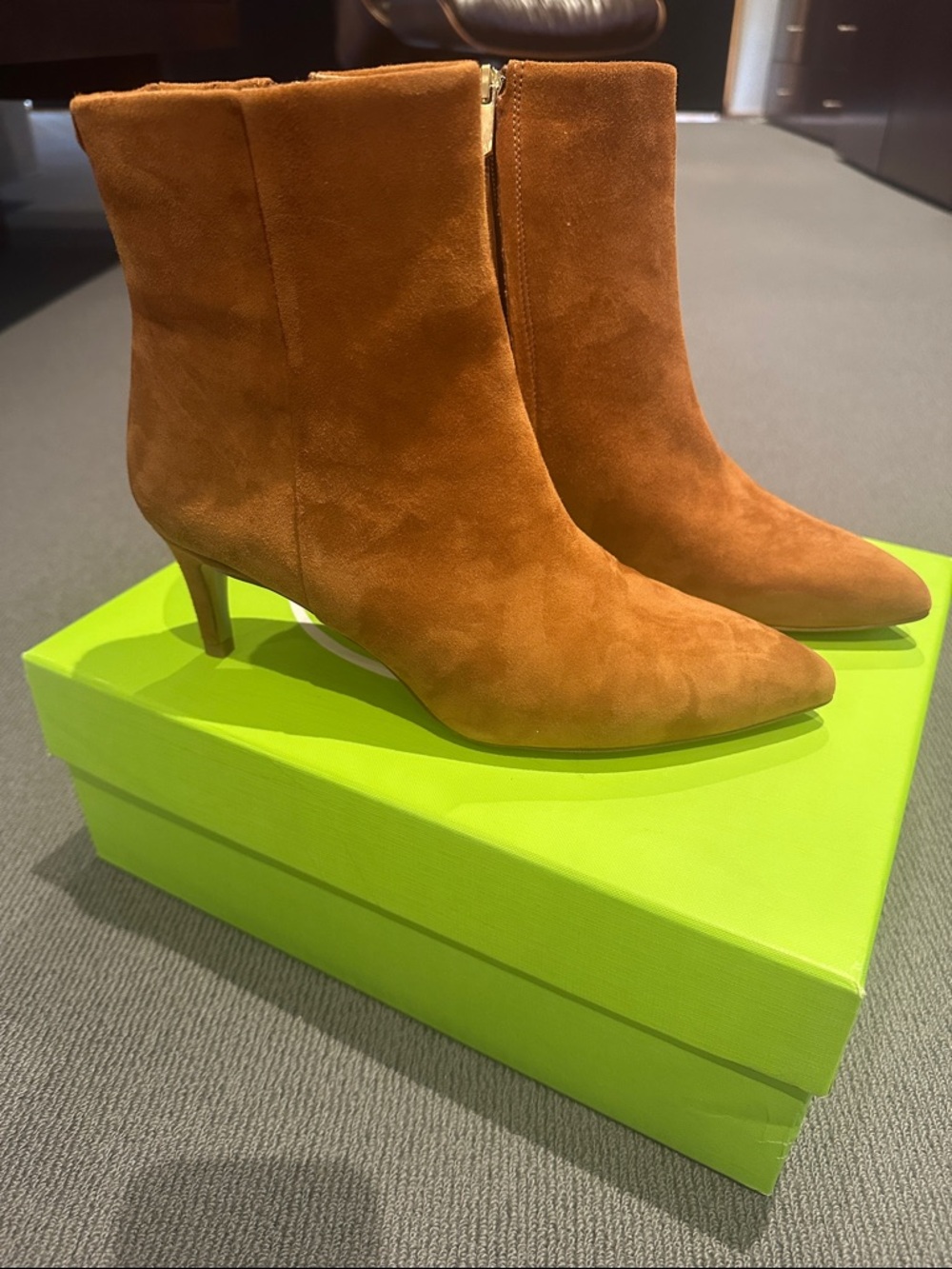 NIB San Edelman Ulissa in Brown Suede - Picture 2 of 14
